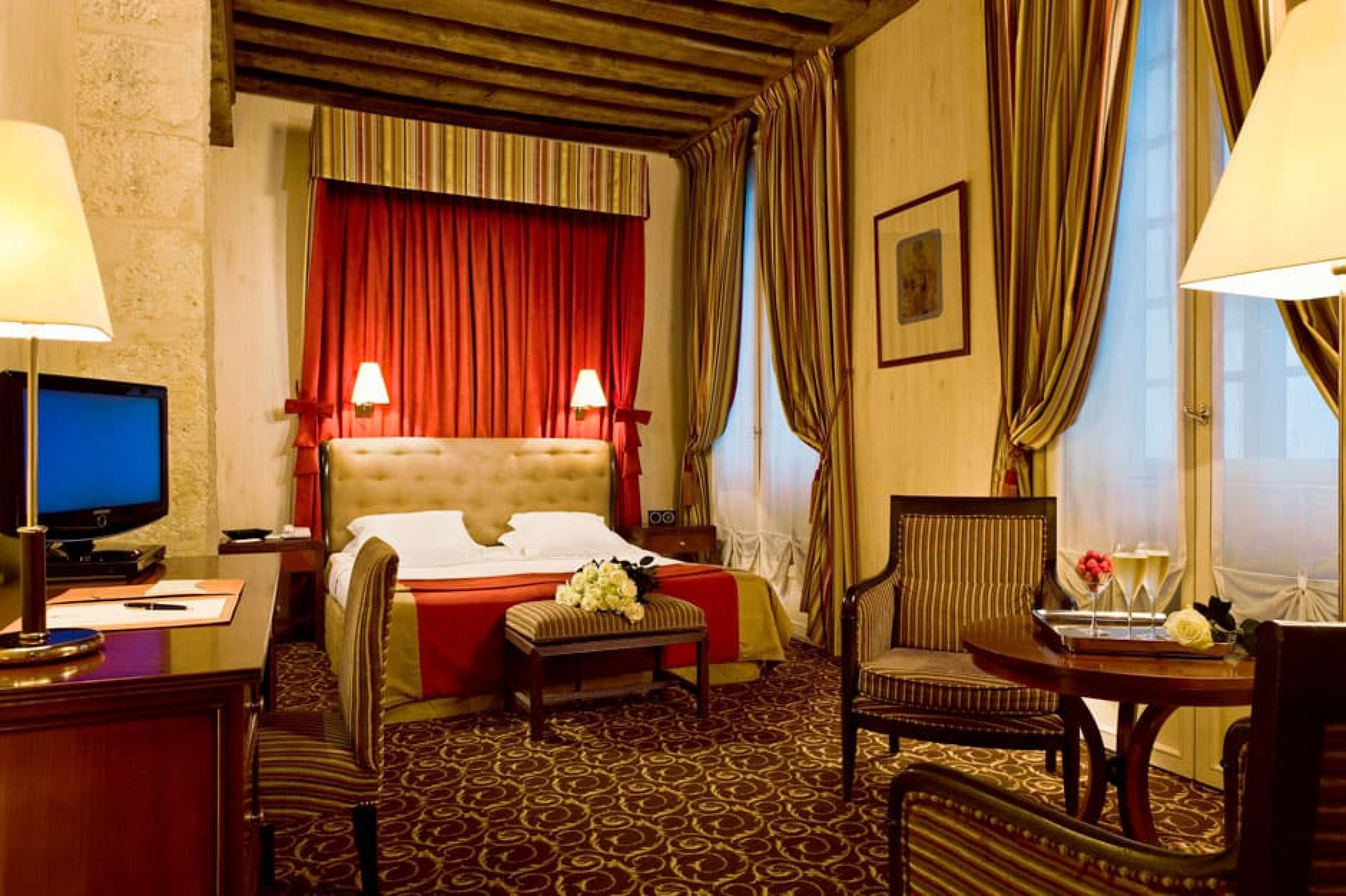 Suite at Hôtel d’Aubusson, Paris, France