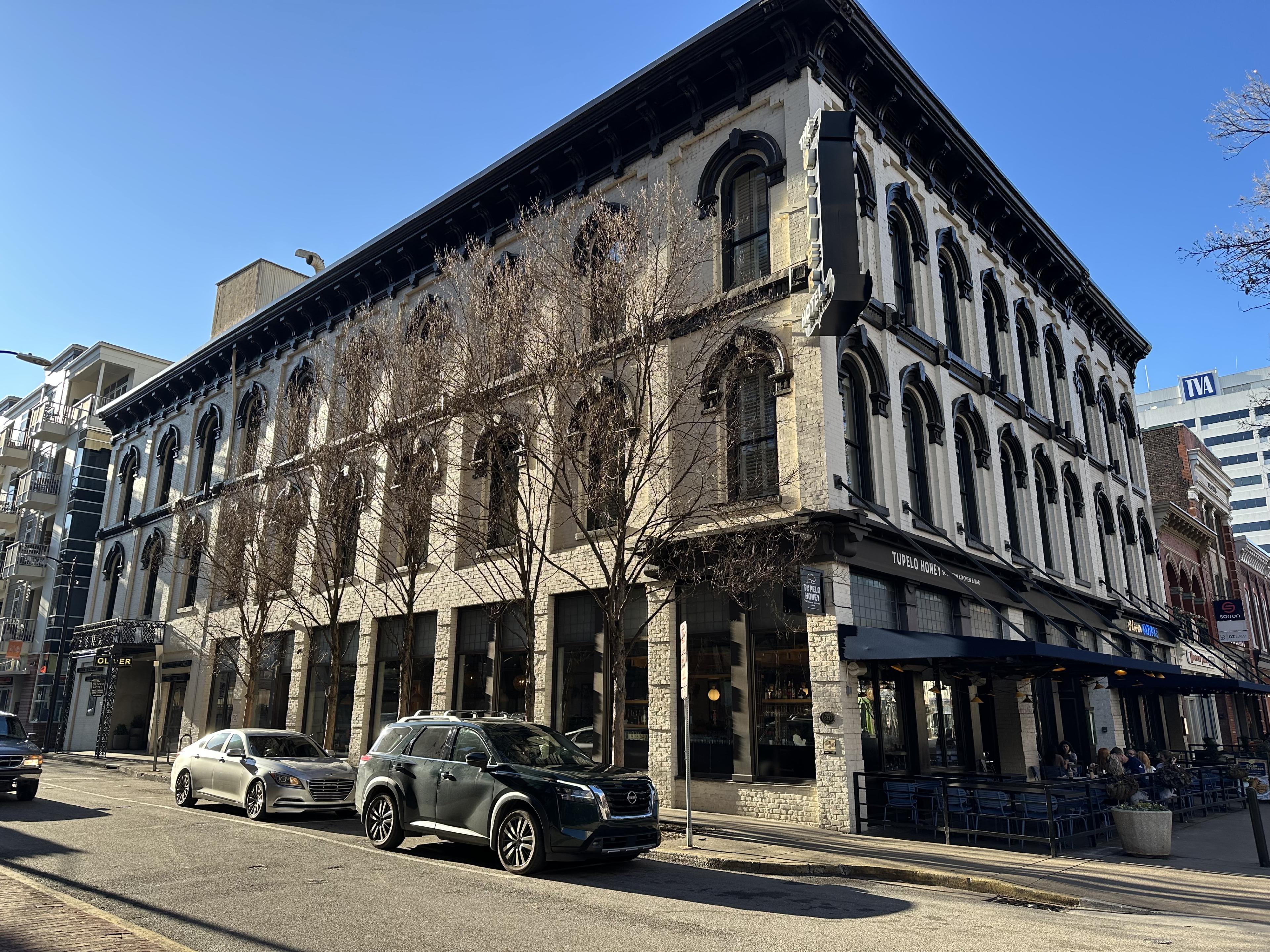 NUUAMM 「w/ave」 The Oliver Hotel Knoxville, by Oliver | Indagare Travel