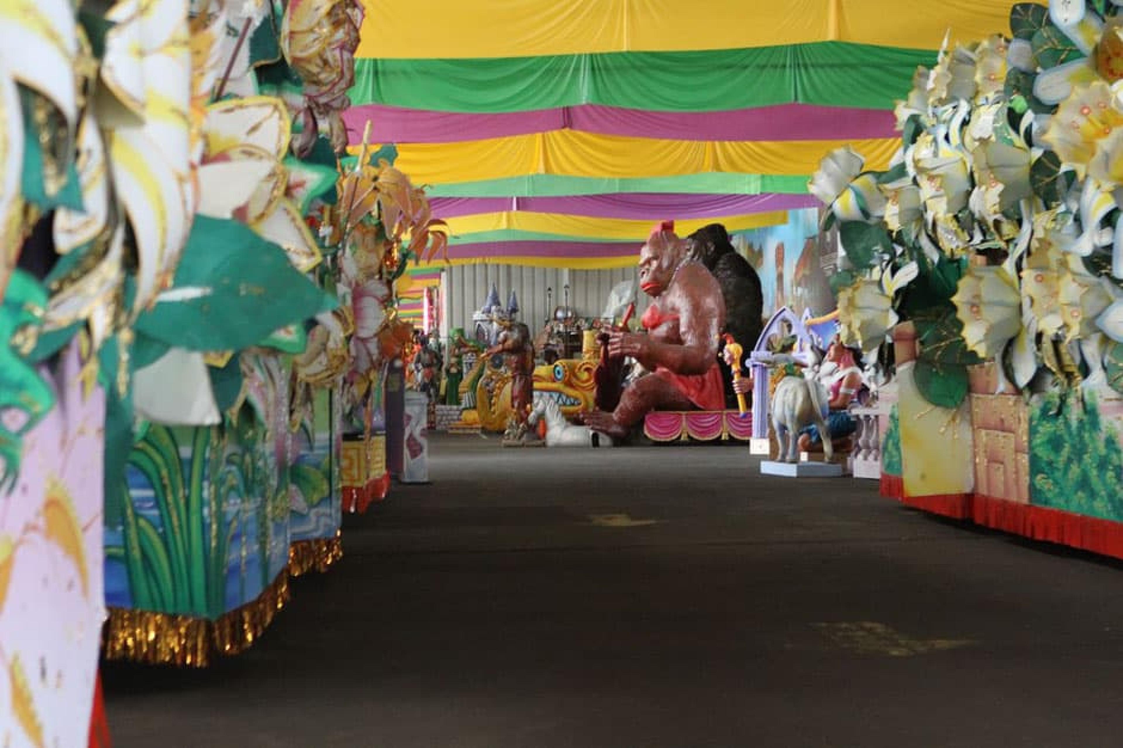 Fare Grass World - Mardi Gras World,New Orleans, American South