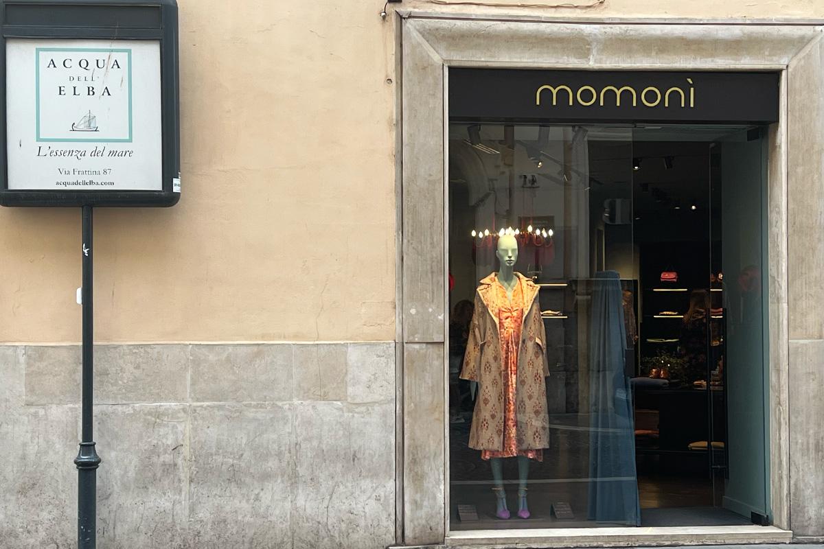 Momonì, Via del Babuino