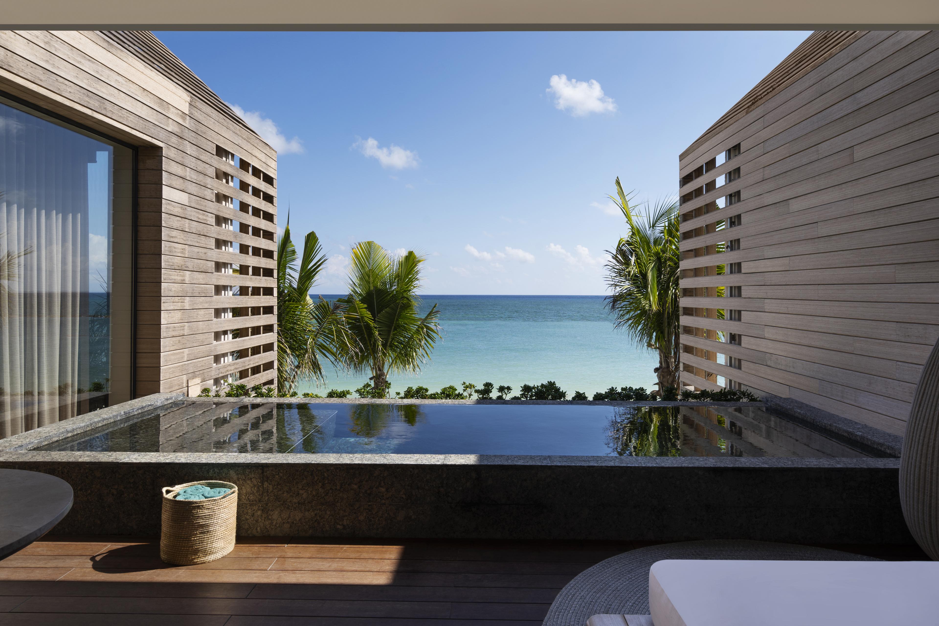 plunge pool overlooking the ocean